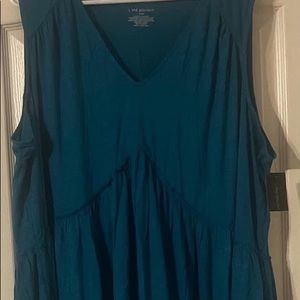 Women’s Mixed-Panel Swing Tee Size 26/28 NWT